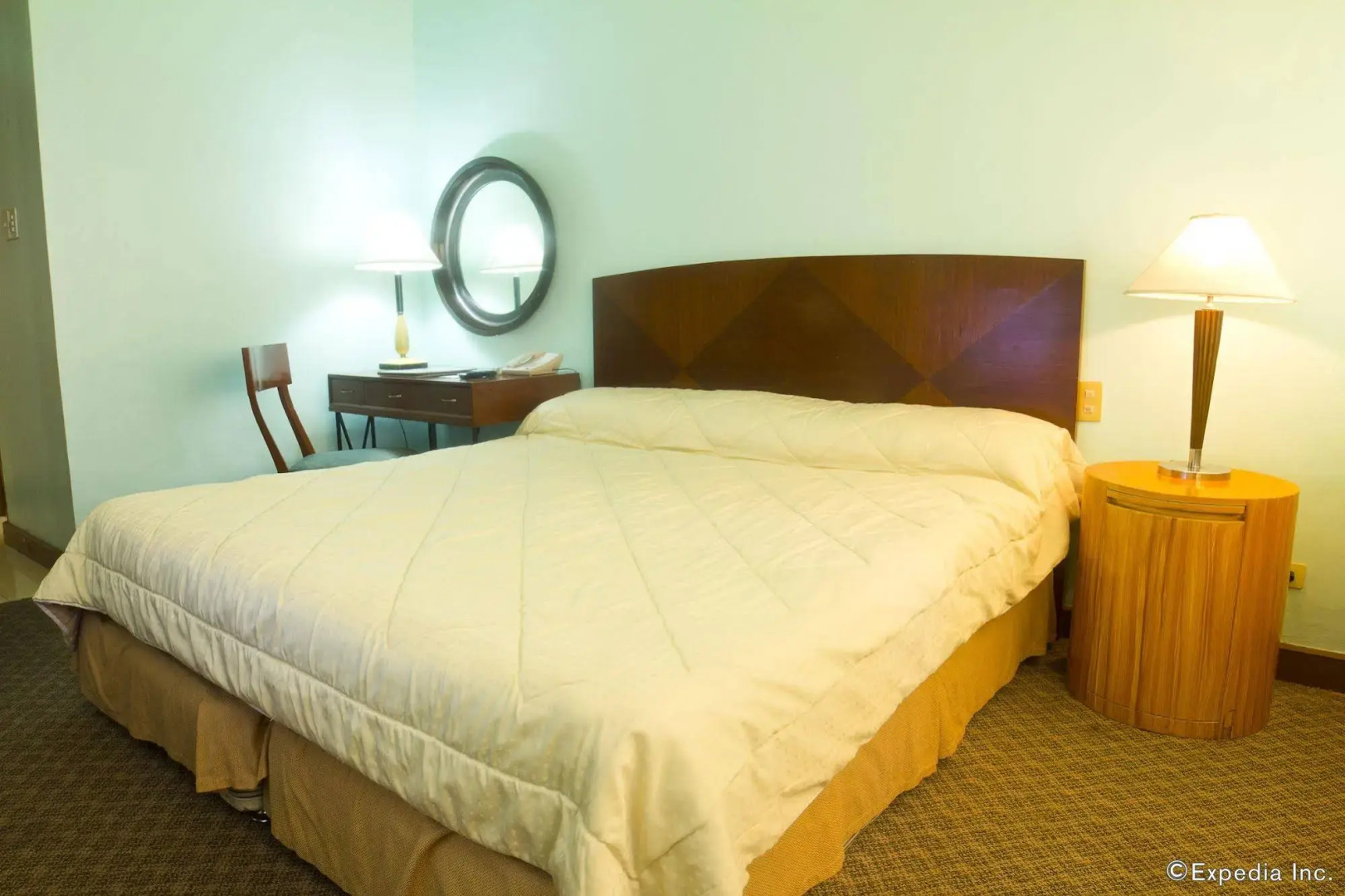 The Pearl Manila Hotel