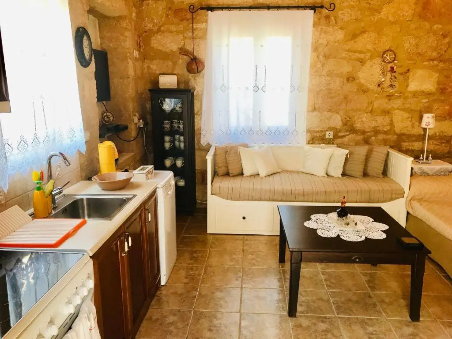 Christakos stone house Elafonisos