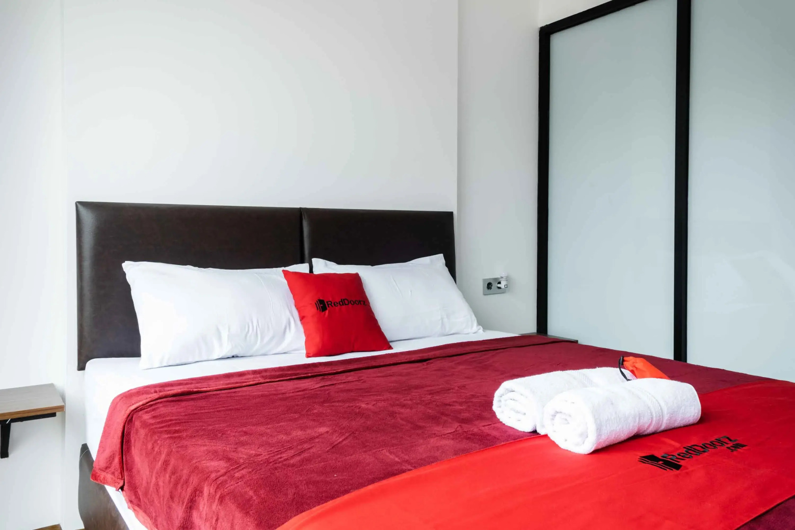 RedDoorz Plus near ICE BSD 2