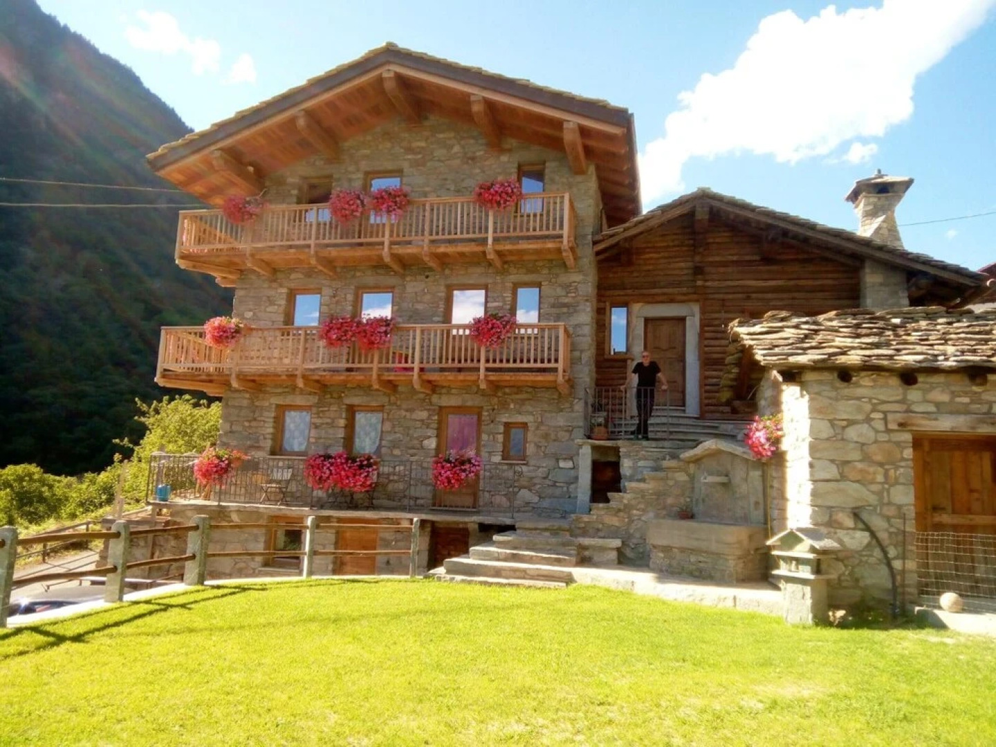 Chalet With one Bedroom in Planaz, With Wonderful Mountain View, Enclosed Garden and Wifi Near the Slopes