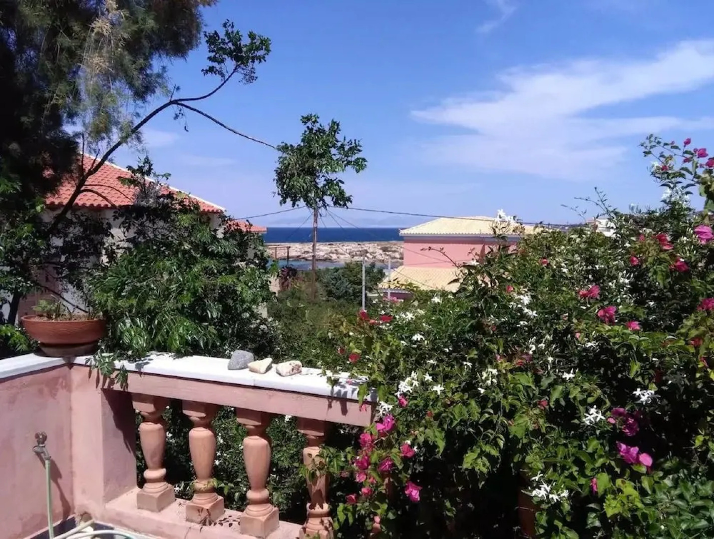 Charmy Room by the Beach