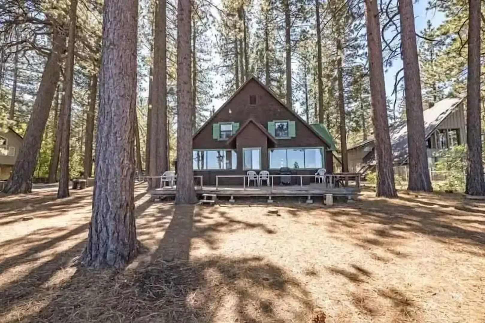 3195 Pasadena Avenue 6 Bedroom Home by RedAwning