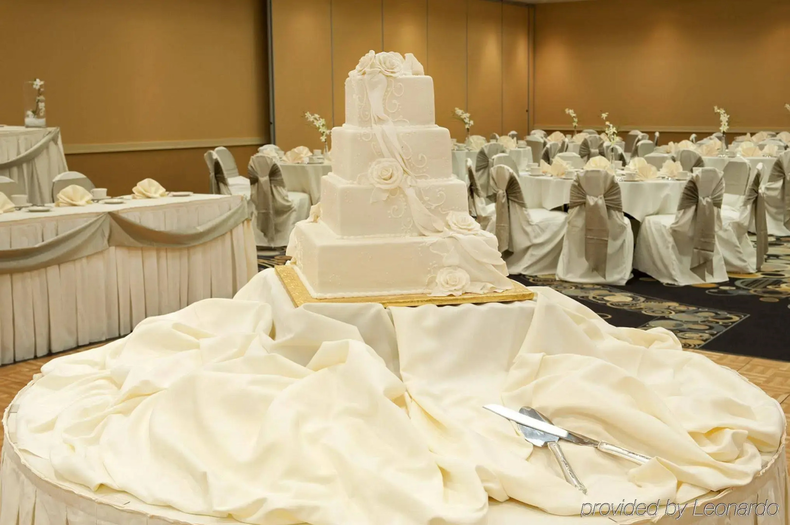 Grand Royal Hotel O'Hare - Chicago