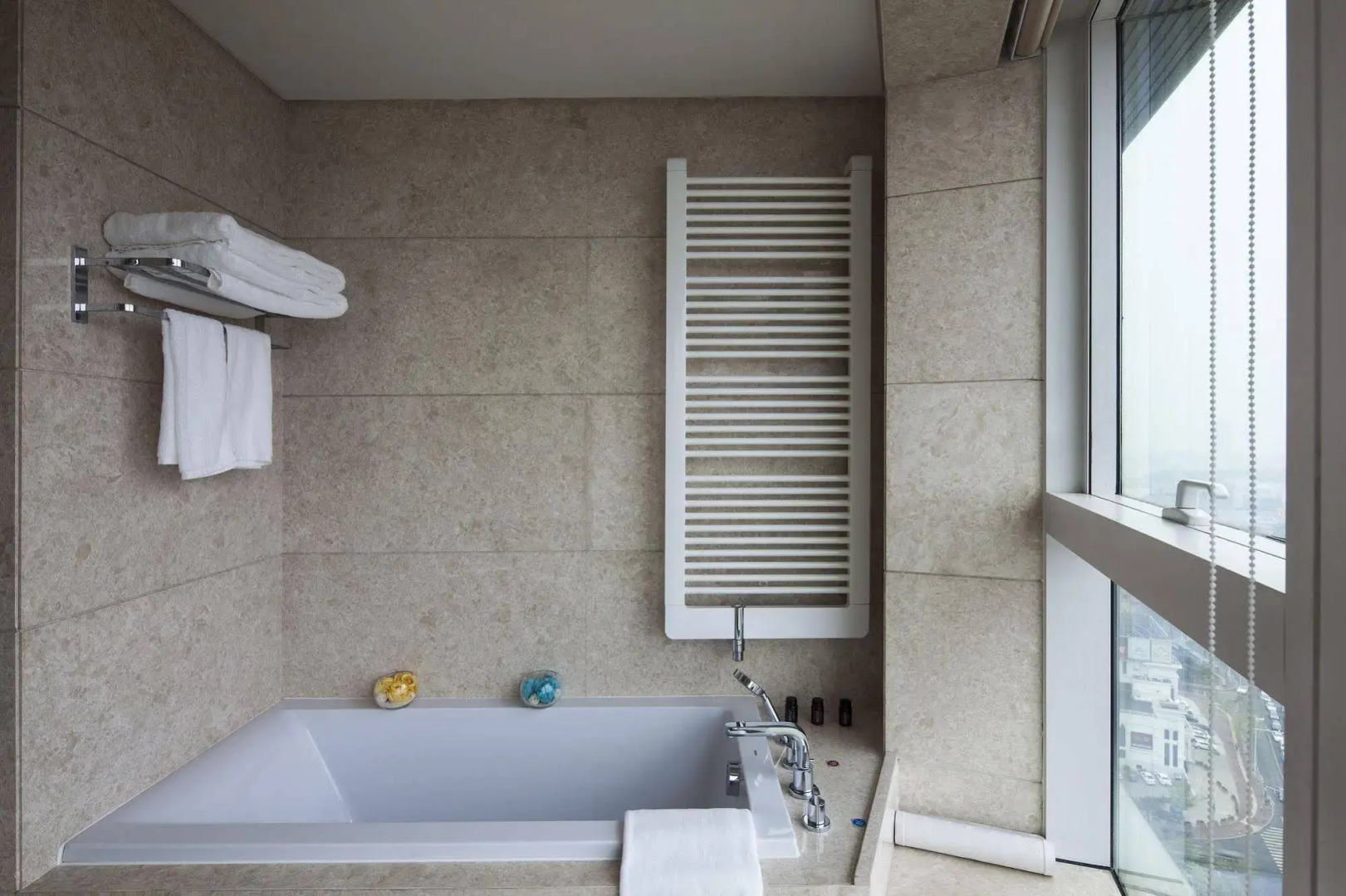 Qingdao Majesty Mansion Hotel