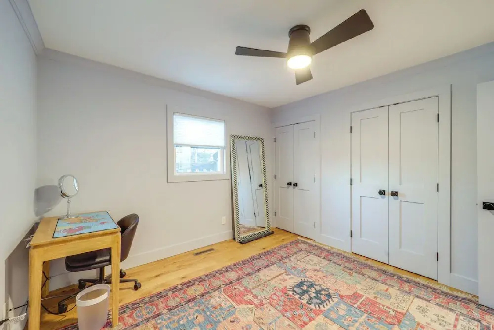 Steps to Dtwn & Fabulous Restaurants: Chic Condo