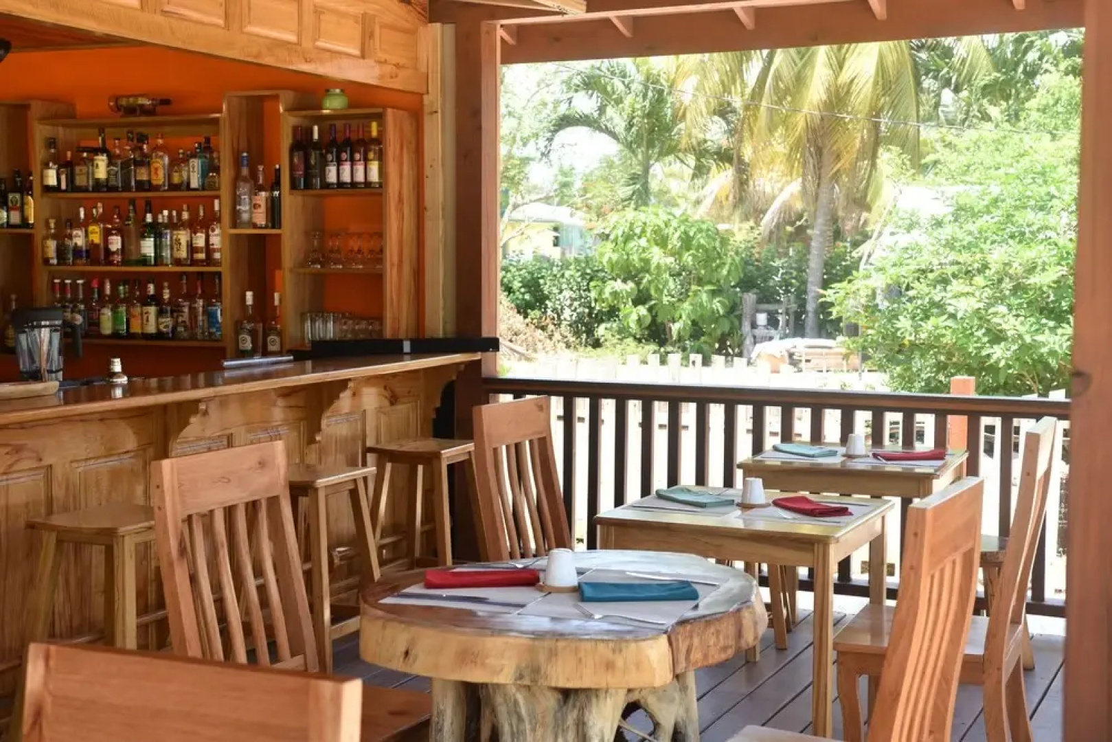 Coconut Row Boutique Hotel