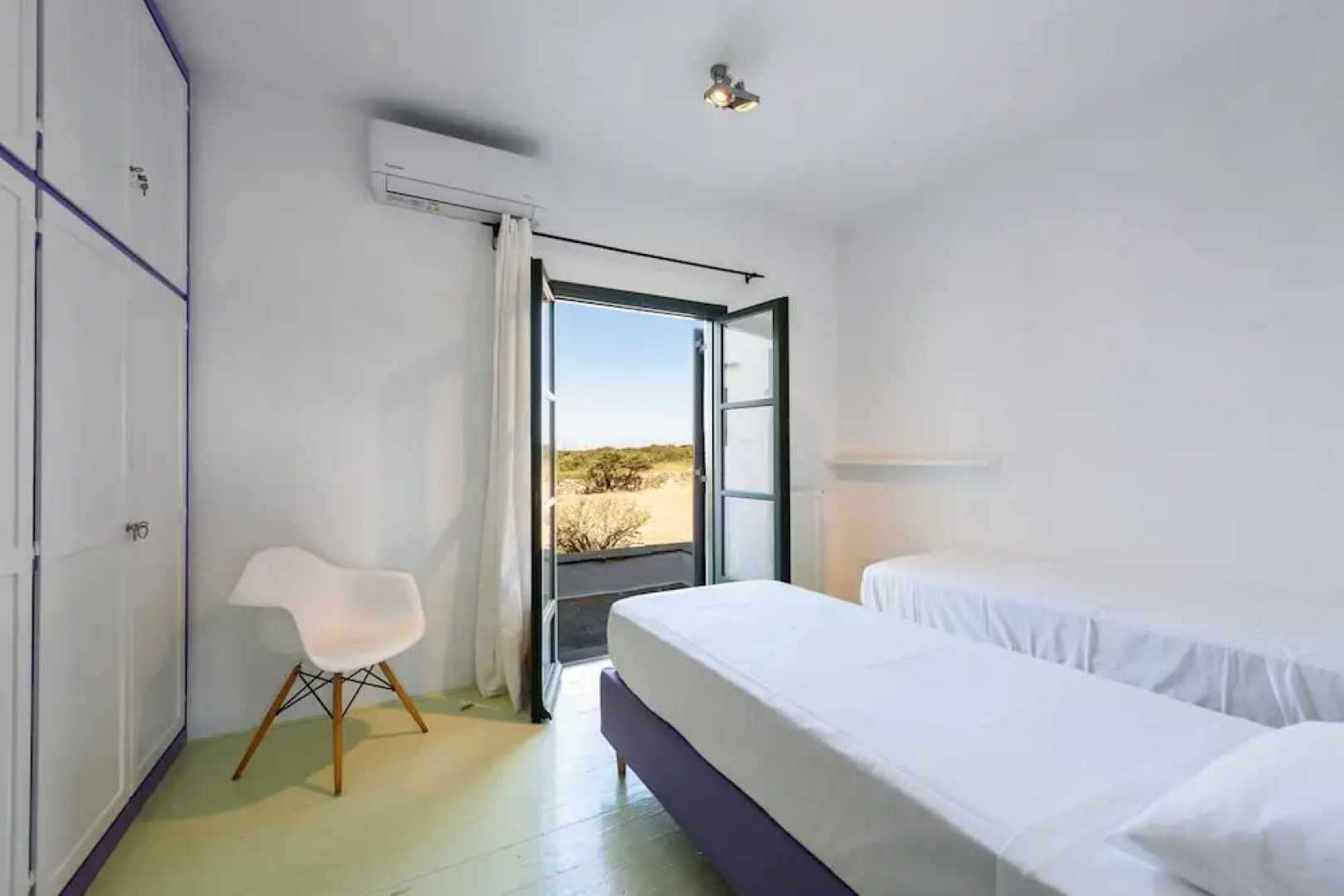 Traditional Villa 5 Mins on Foot From the Beach