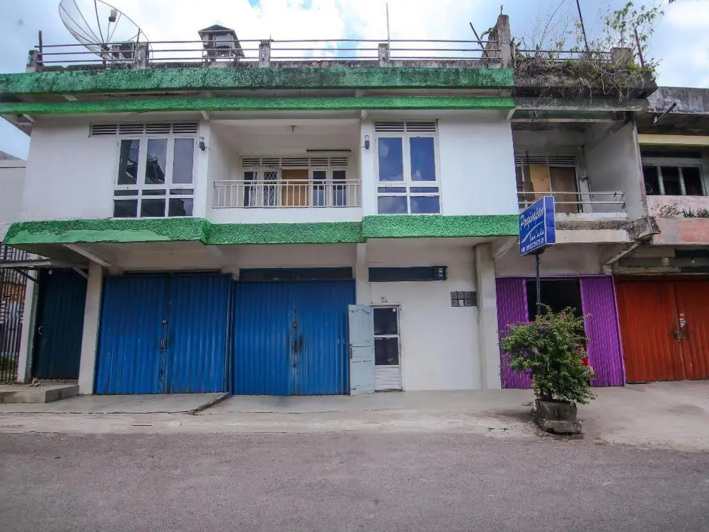 OYO 3242 Penginapan Saa'ada Syariah