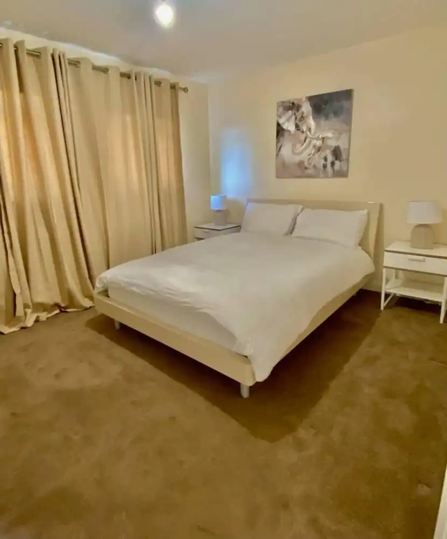 Impeccable 3-bed House in Thames Ditton