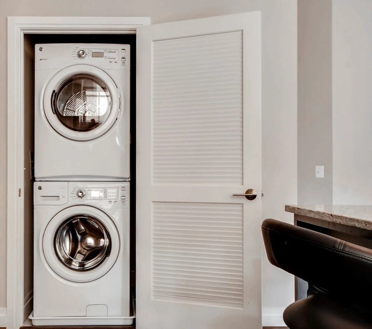 Harrison at Reston Town Center by Bluebird Suites