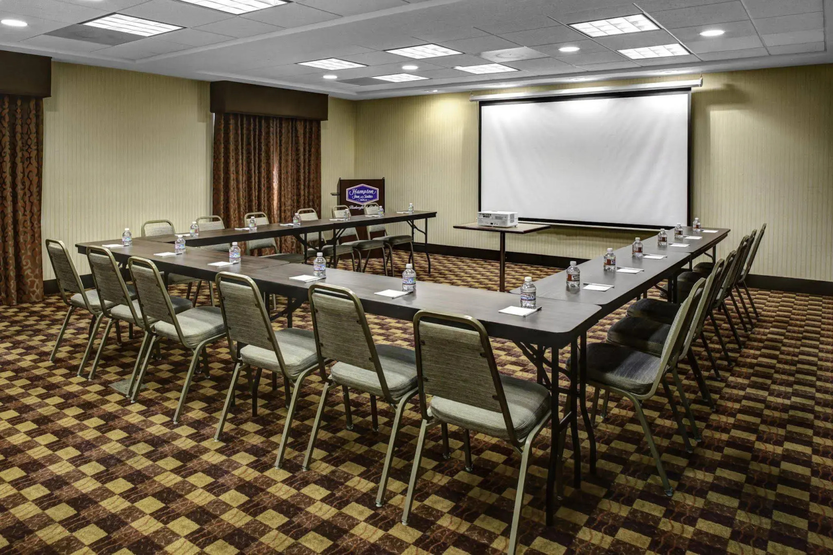 Hampton Inn & Suites Bakersfield/Hwy 58, CA