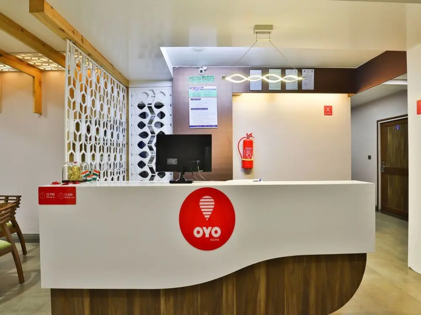 OYO 13420 Hotel Adendip Inn