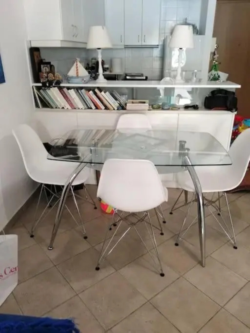 Luxury Apartment with Pool View