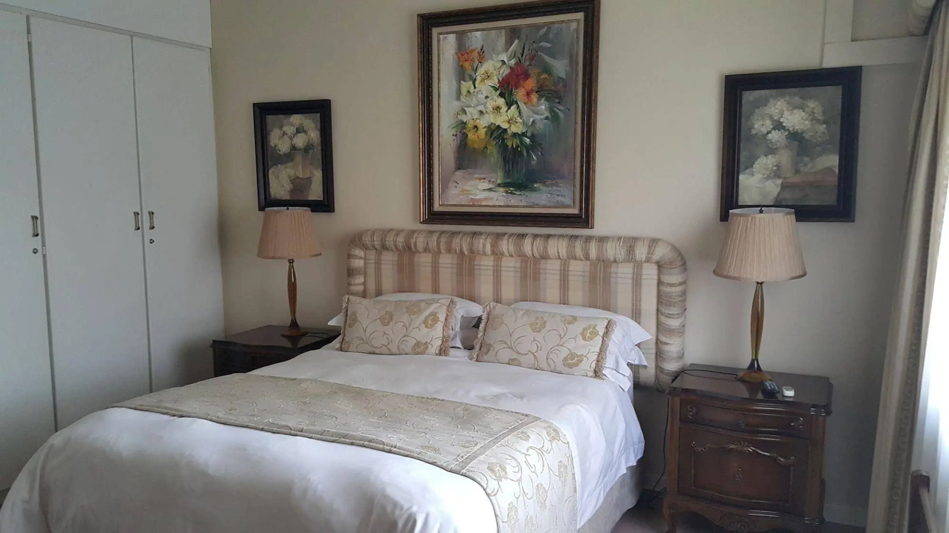 Royal Ridge Guest House