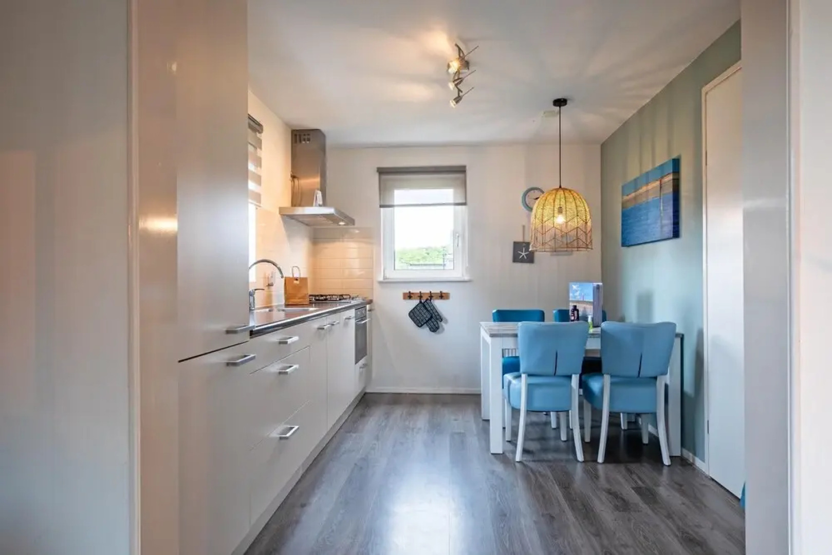 2 Cosy Homes With Wellness Garden