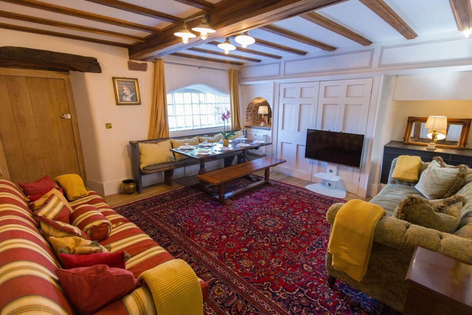 HAILE HALL Private Wing 4 Ensuite Bedrms