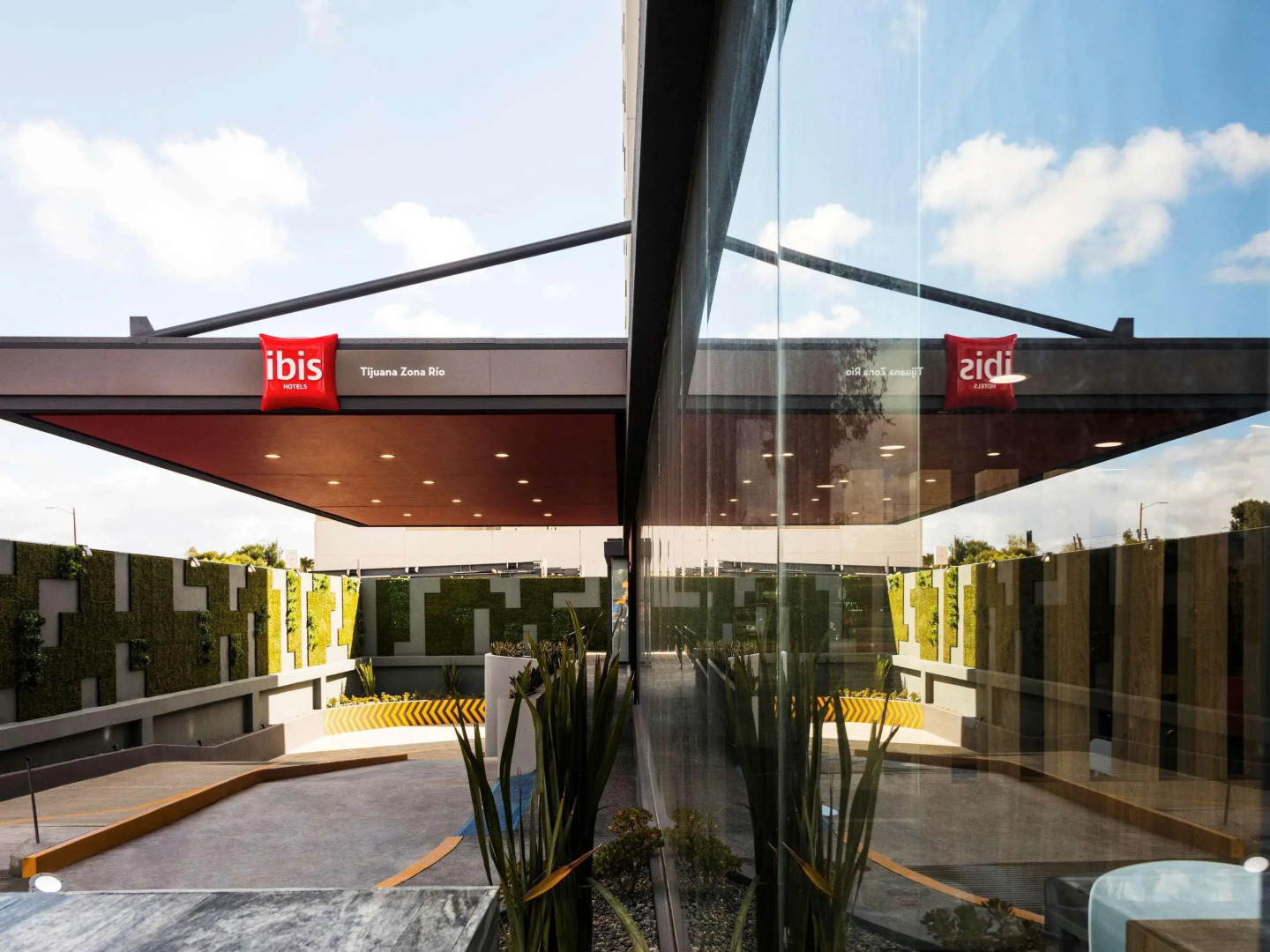 Ibis Tijuana Zona Rio