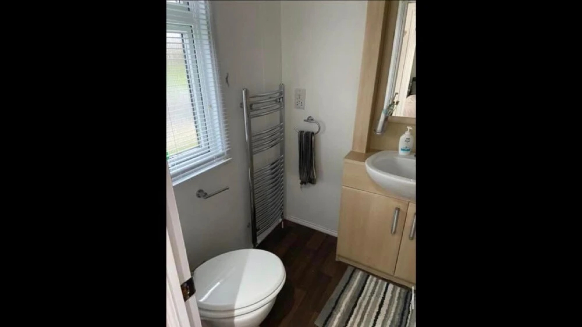 Charming 2-bed Lodge in Pwllheli, North Wales