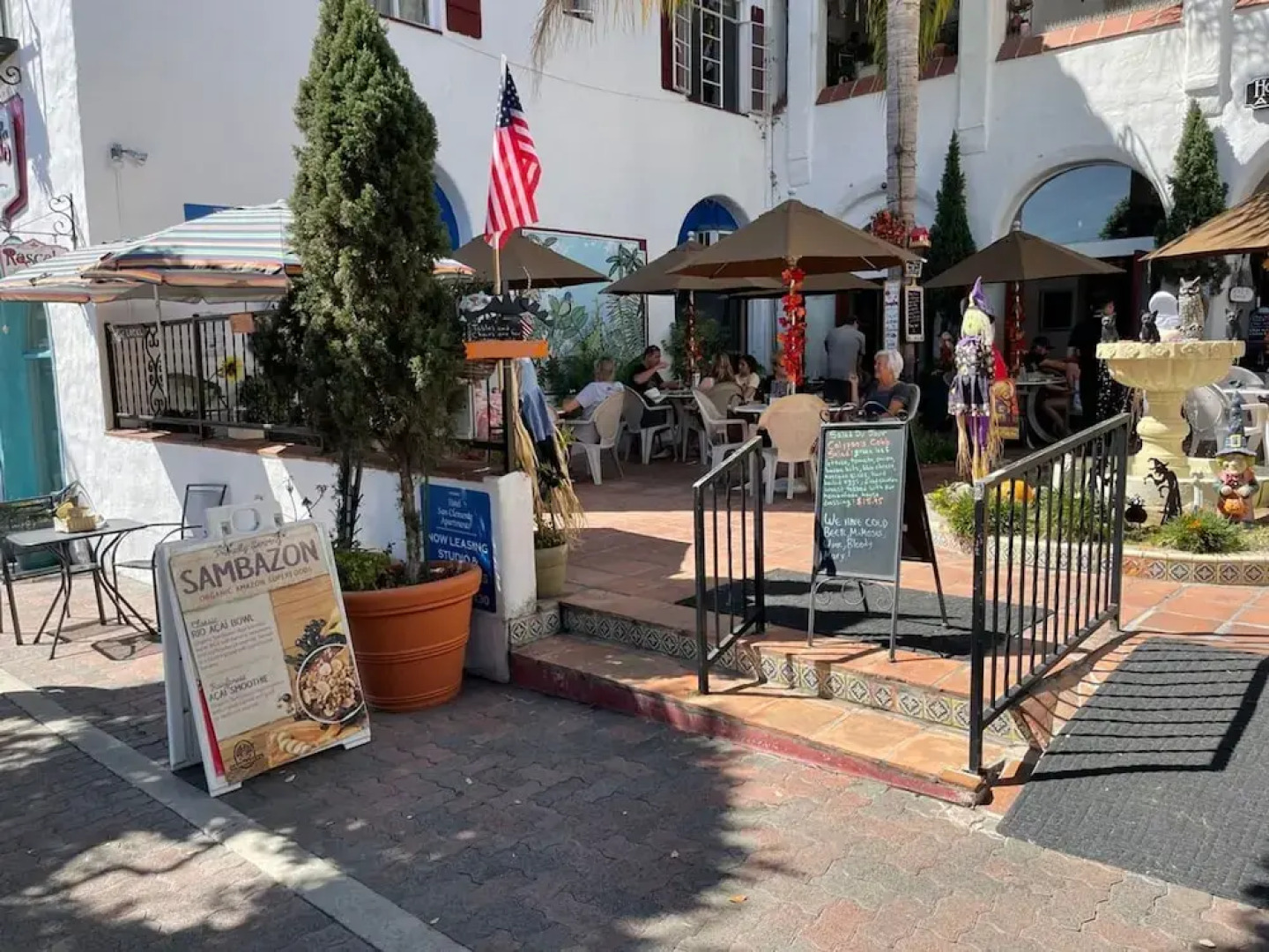 Walk to Beach - King Apt In 1 Area - AB