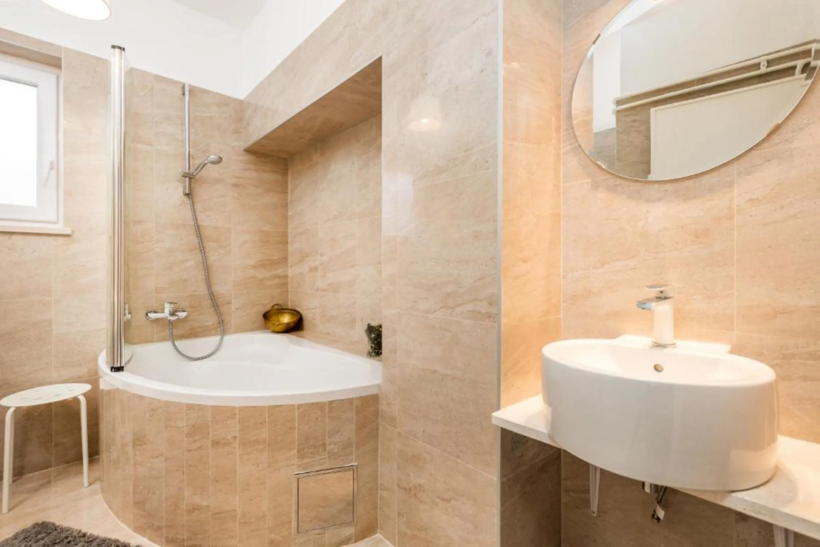 Pool & Wellness Vila Lovran