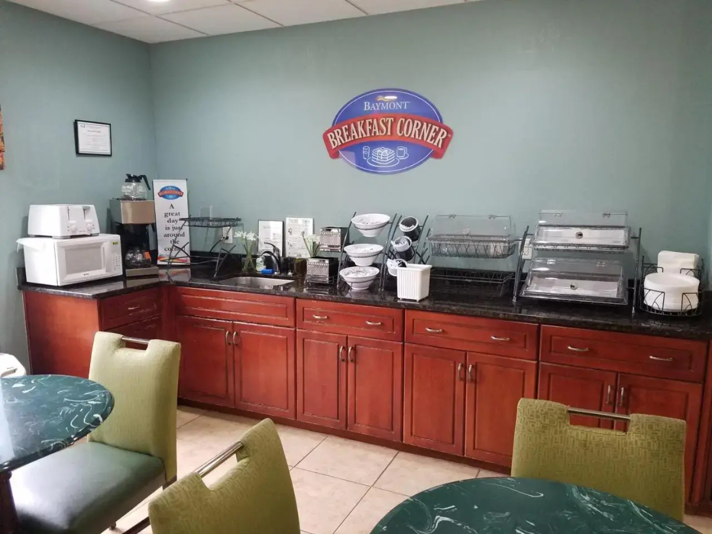 Americas Best Inns Augusta Gro