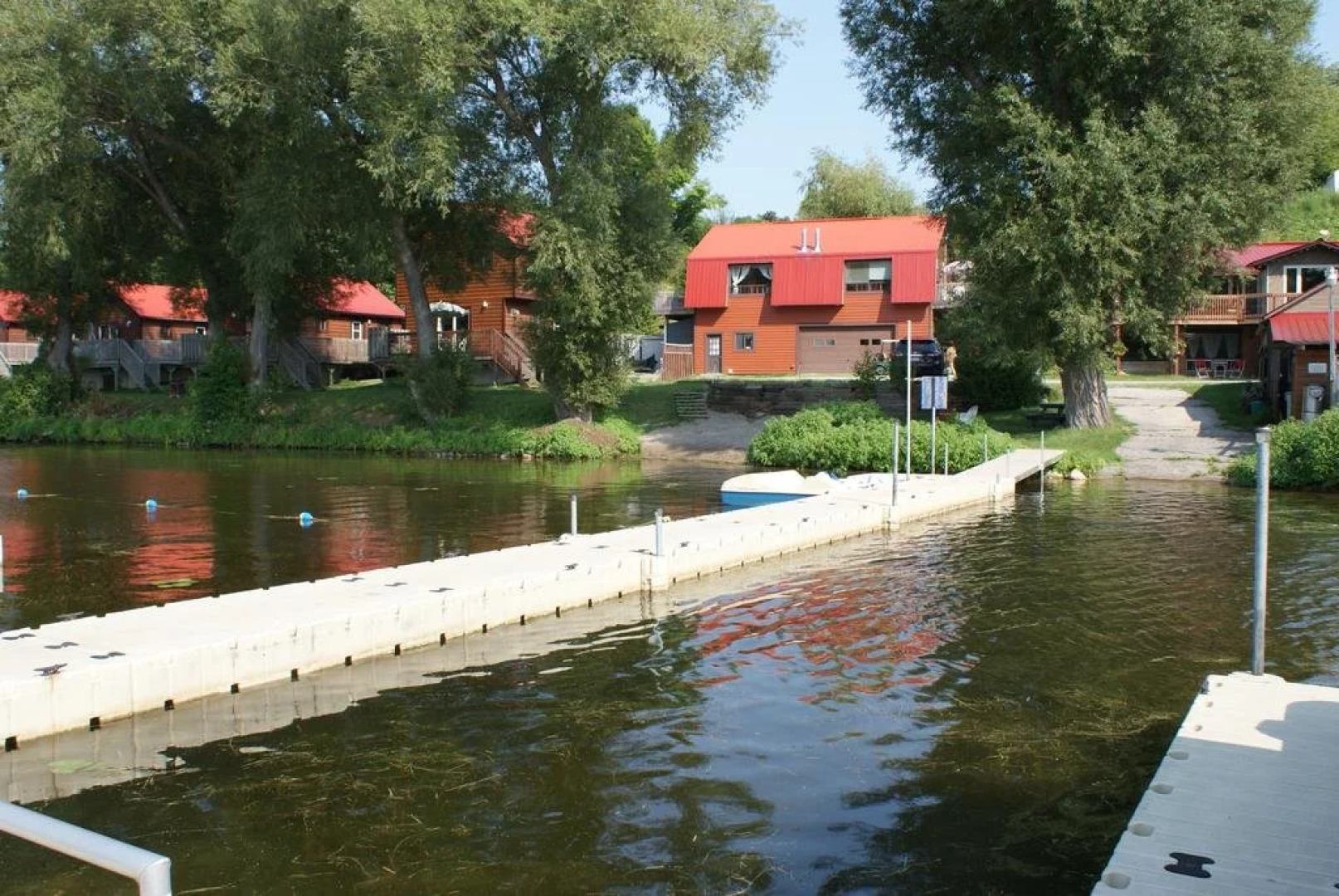 Sandy Shore Cottages