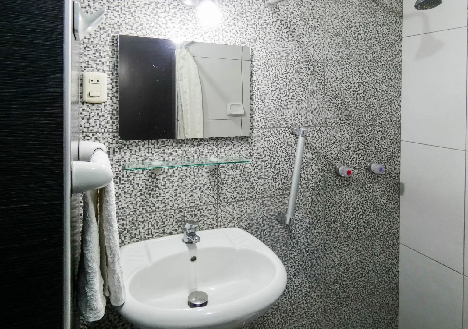 Hotel Plaza by DOT Light