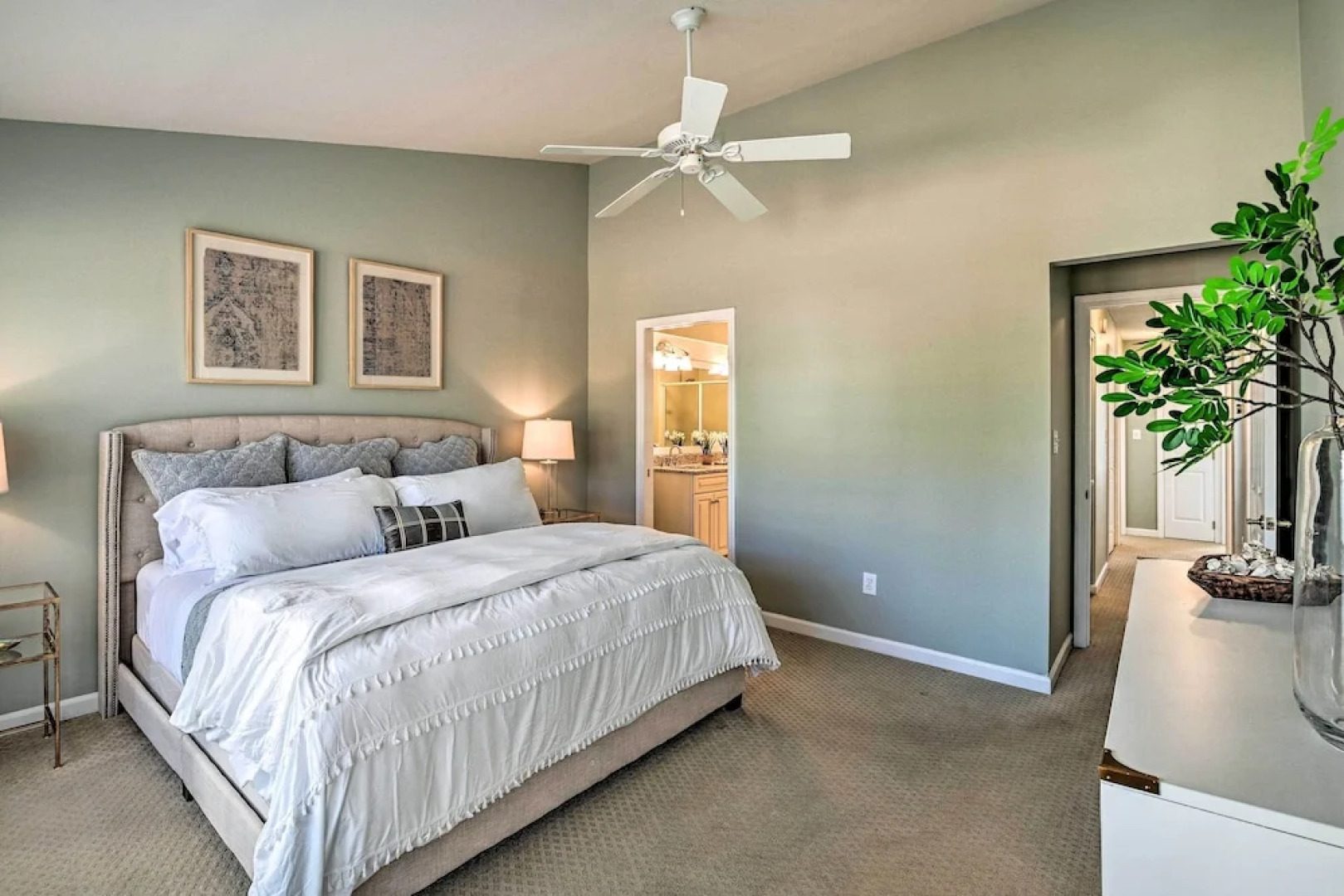 Resort Villa on Golf Course With Beach Access!