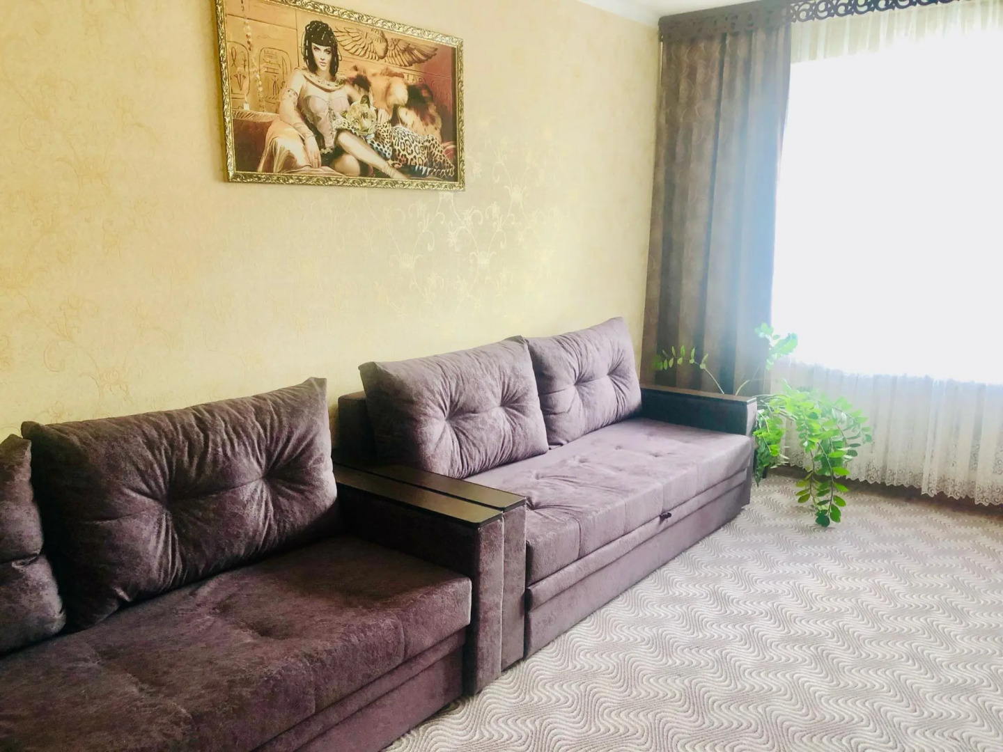 Уютное место на улице Тугарова