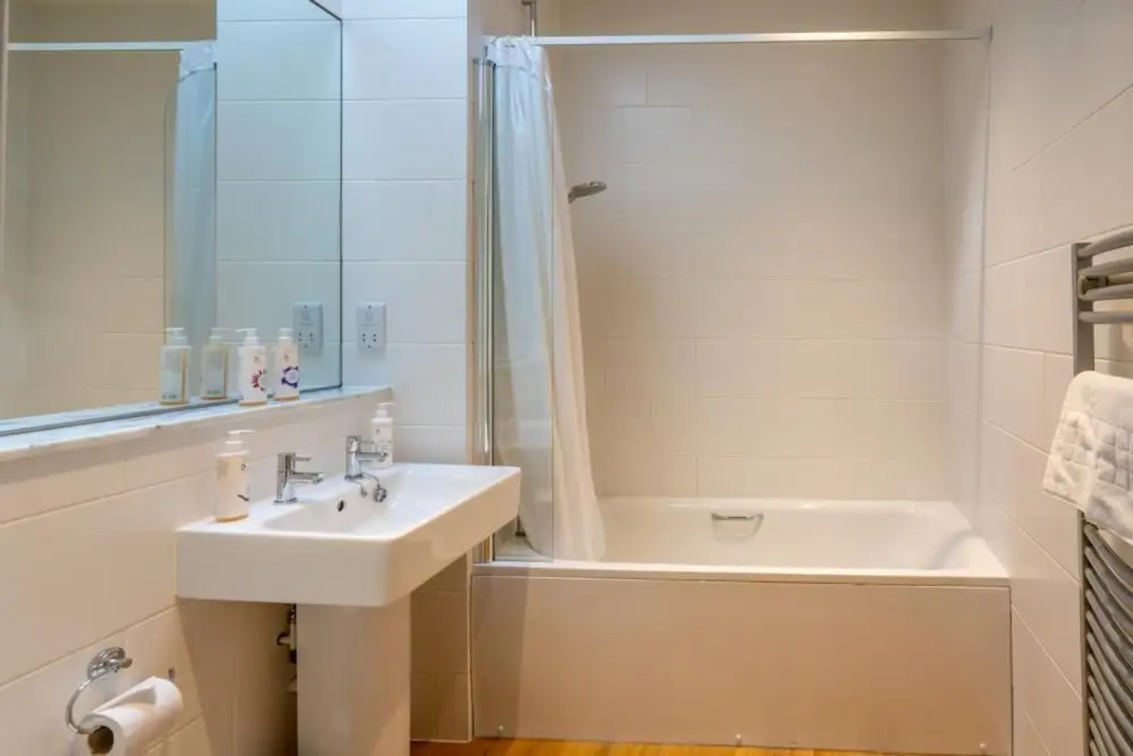 The Kings Arms Hotel - Inn