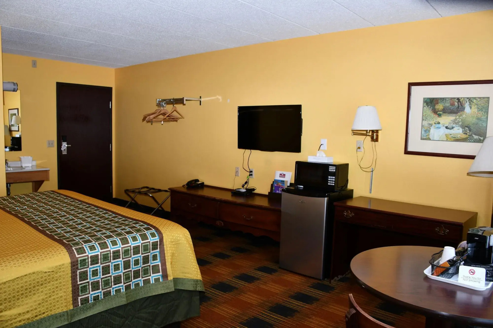 Regency Inn & Suites