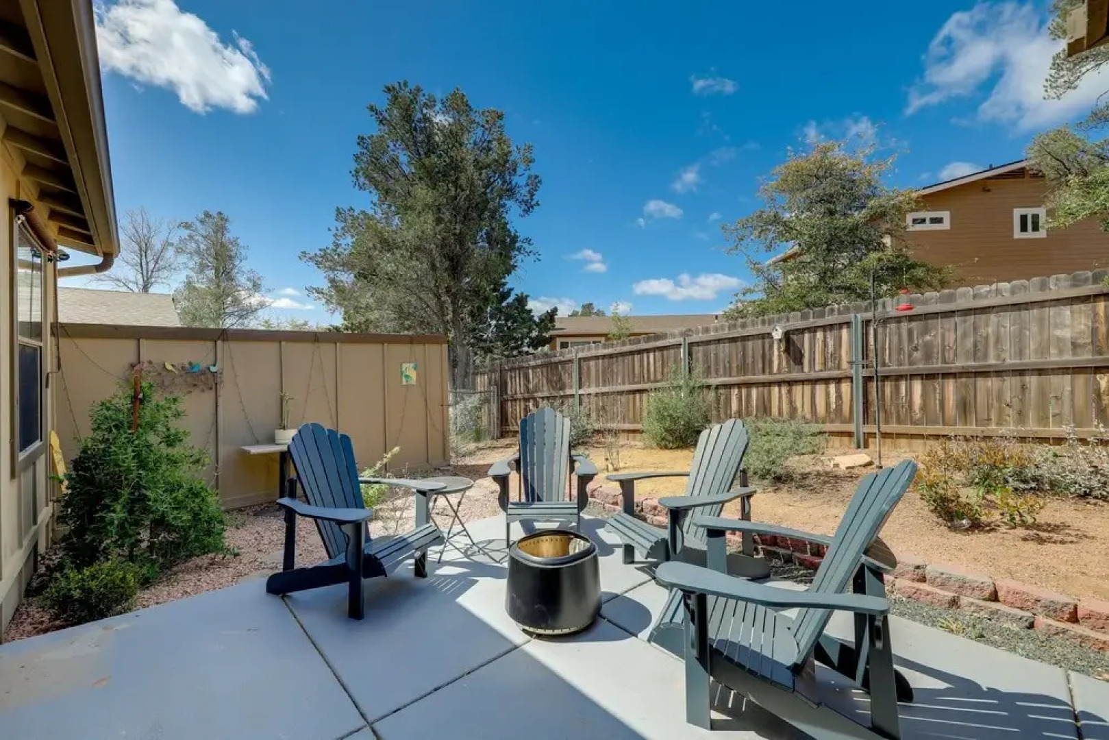 Payson Home w/ Yard, Fire Pit: 2 Mi to Downtown!