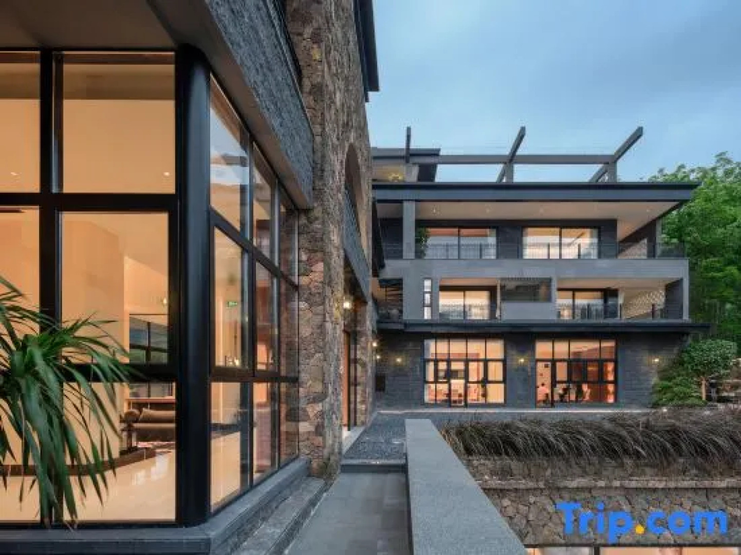 Qixian Miaoshan Shuyan Onsen Villa 360° Wild Luxury Private Hot Spring Resort Guesthouse