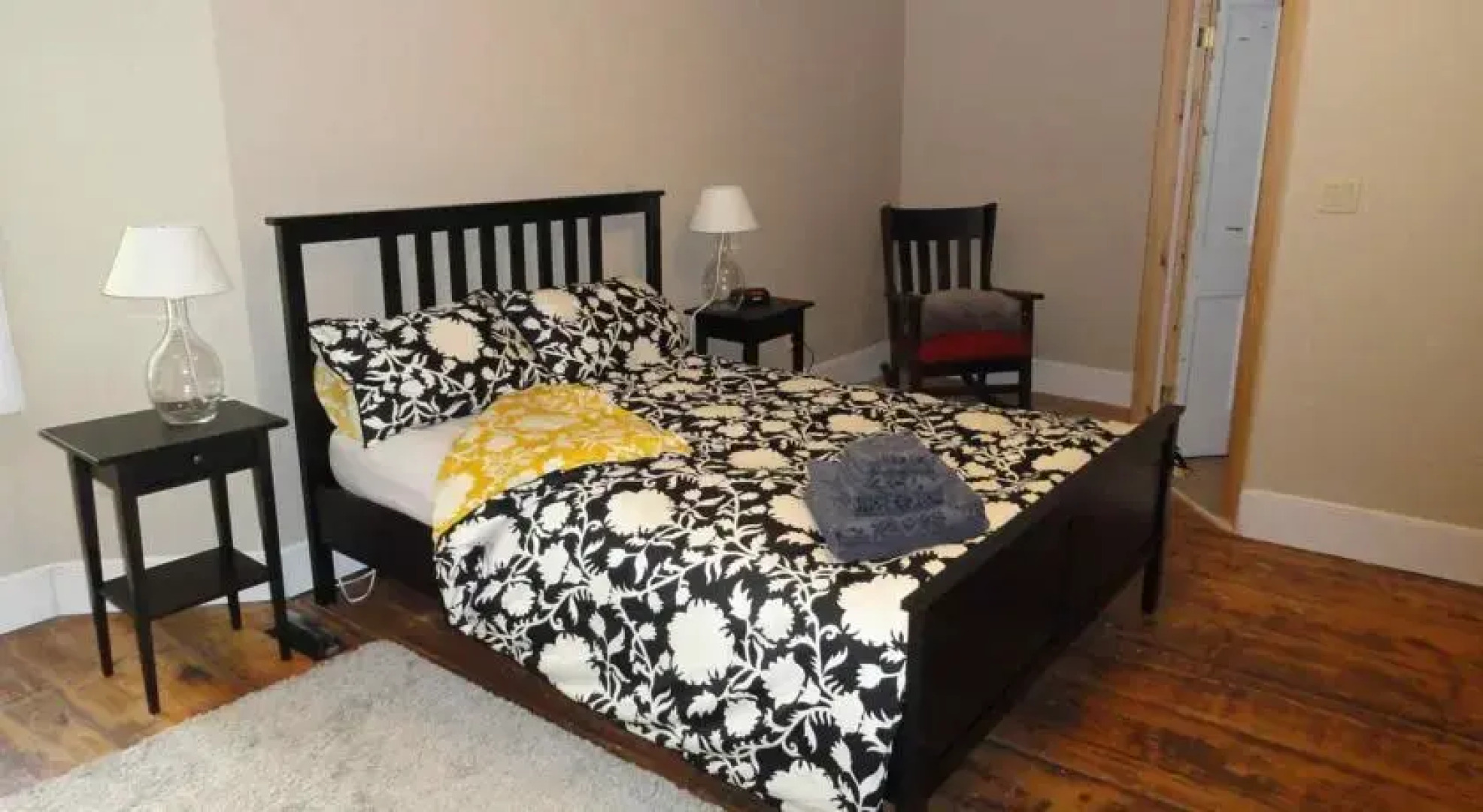 The Maple House by the Sandbanks