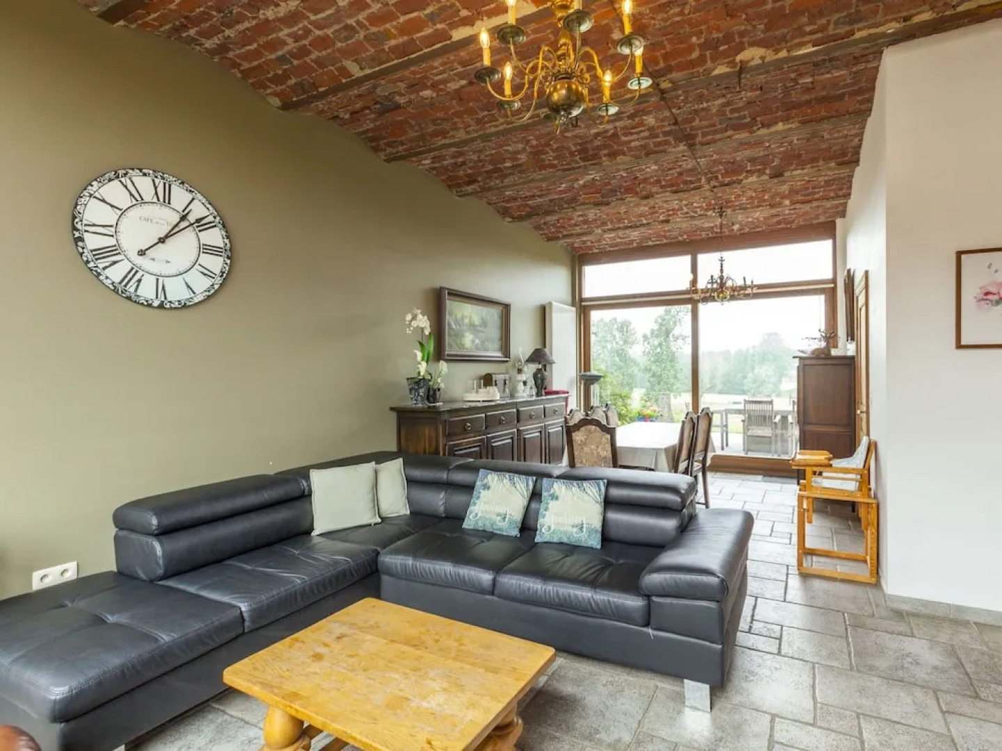 Elegant Farmhouse in Michelbeke - Brakel With Terrace, Garden