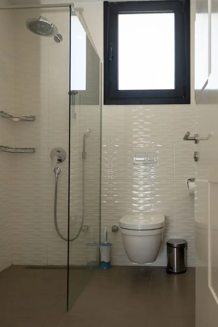 Modern and Luxurious Apartment in a Prime Resort