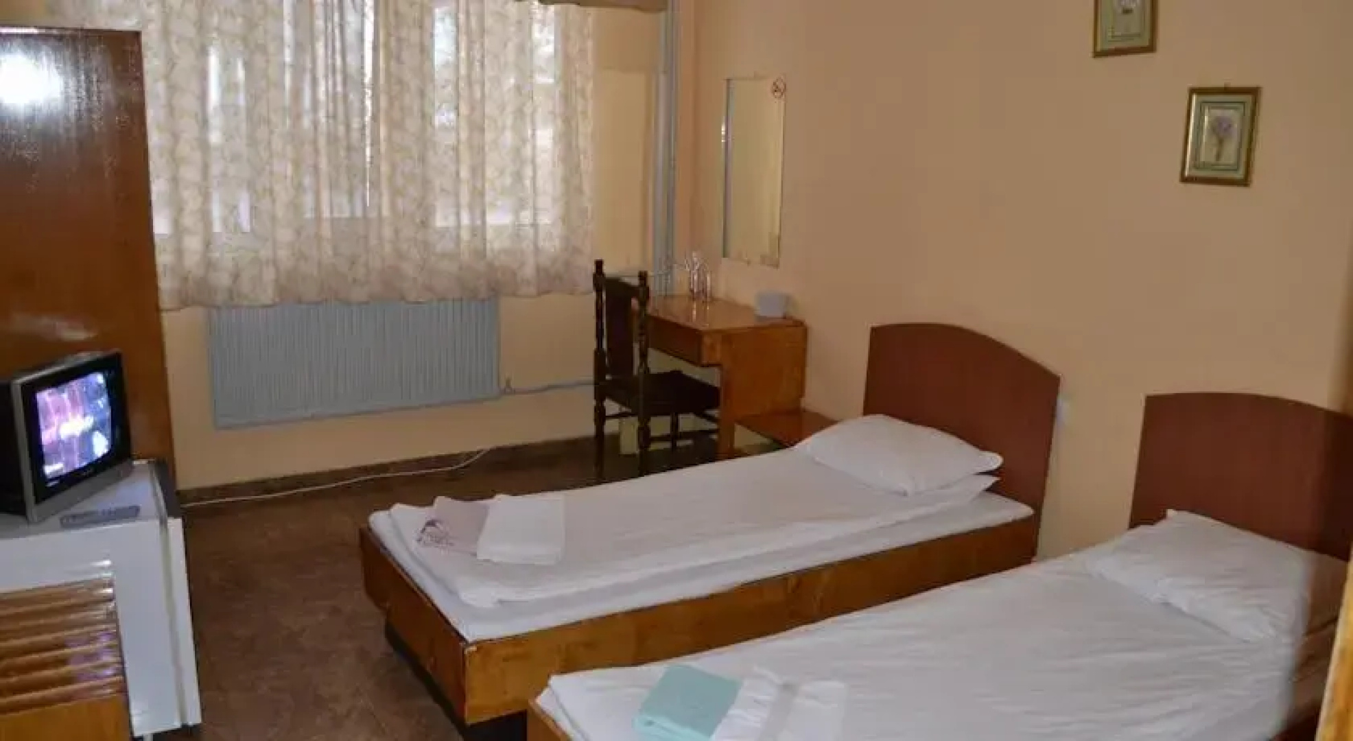 Druzhba Hotel