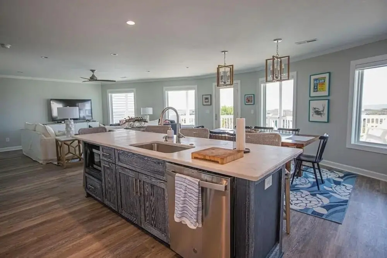 Three Girls 5 Bedroom Home by RedAwning