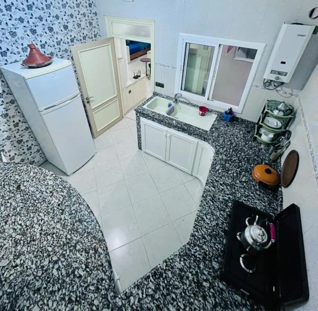 Seaside View: Enjoy Sunsets at fully equipped Apt.