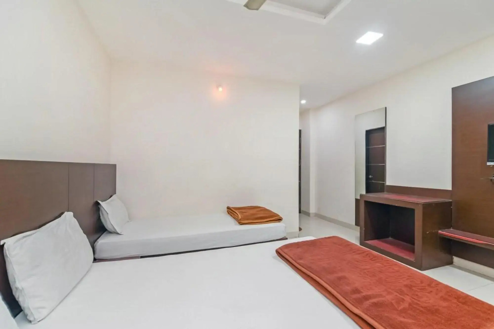 Hotel Maheshwari Avenue