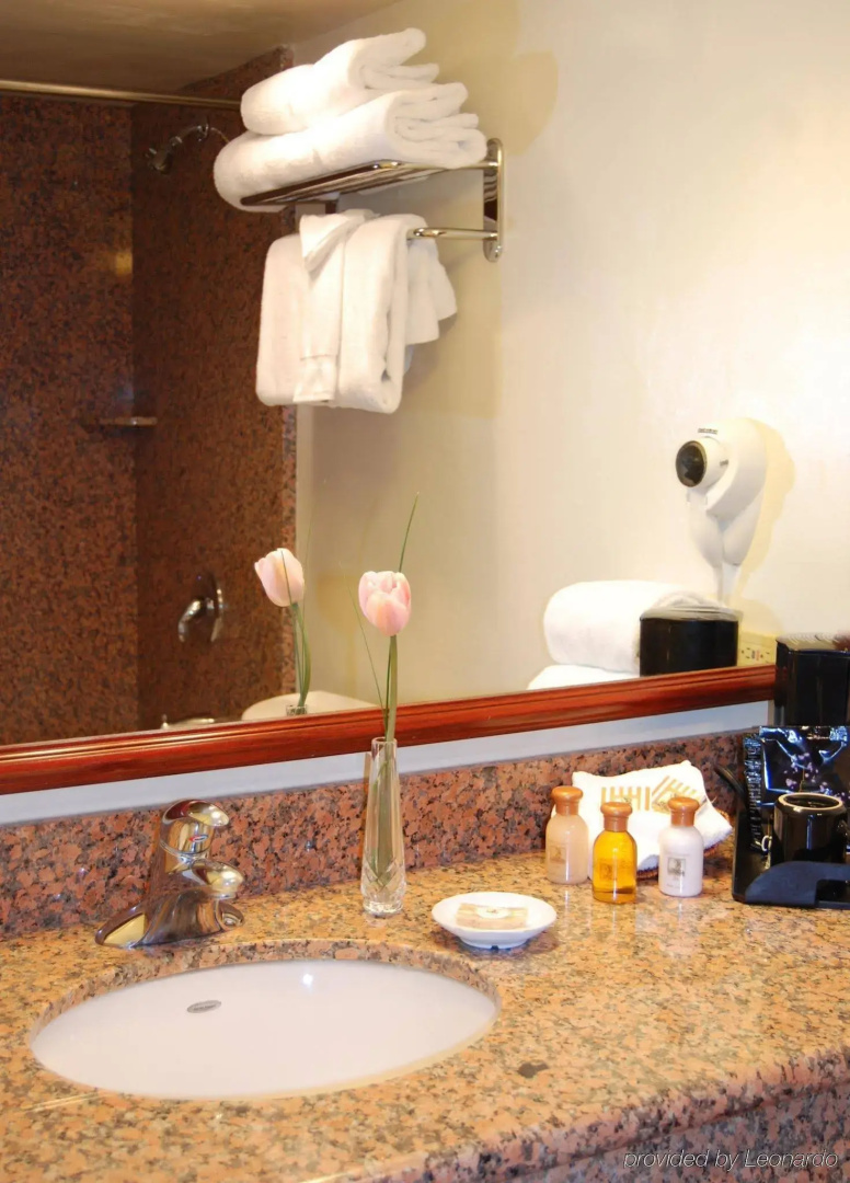 Palm Mountain Resort and Spa