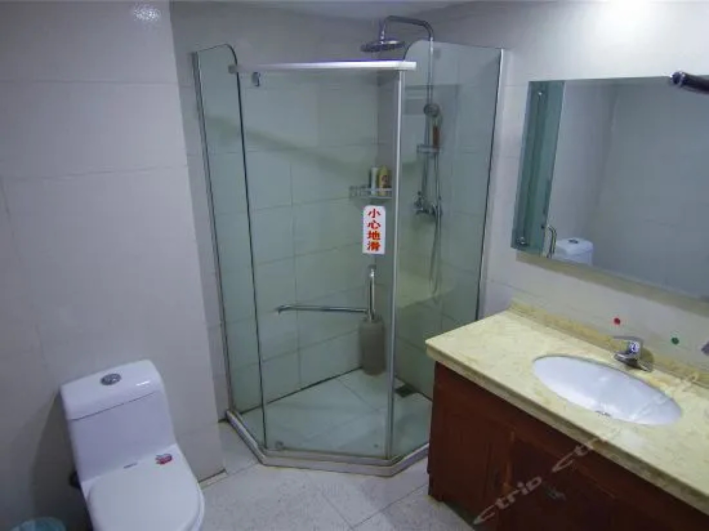 Changtong Hotel (Xuchang North Bus Station)