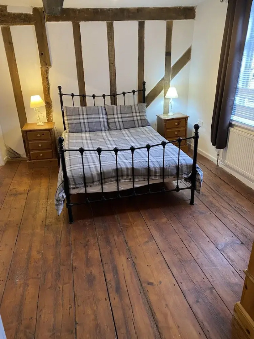 Whitehouse Guest House