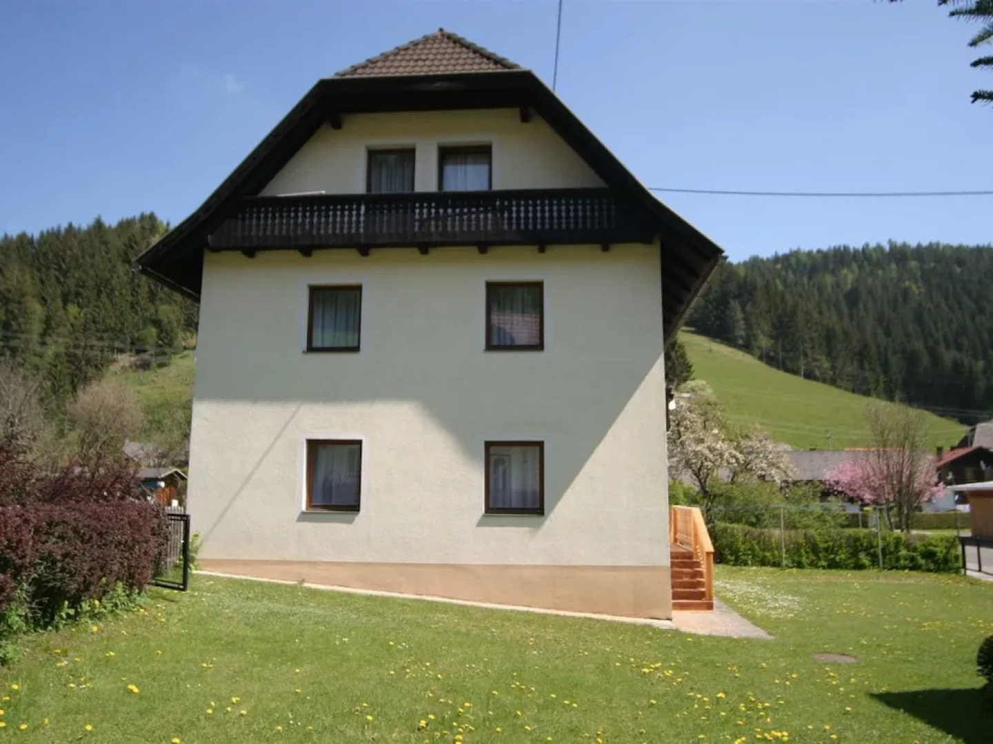 Scenic Holiday Home in Deutsch Griffen near Hochrindl