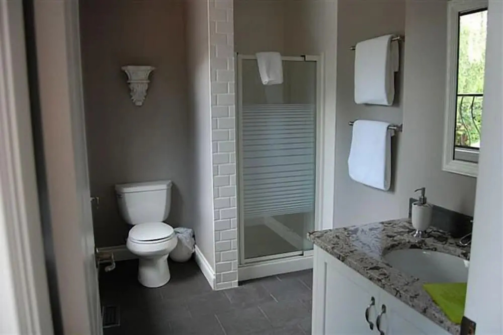 A Touch of English Bed & Breakfast