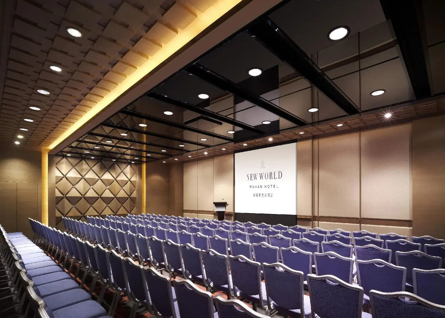 New World Wuhan Hotel