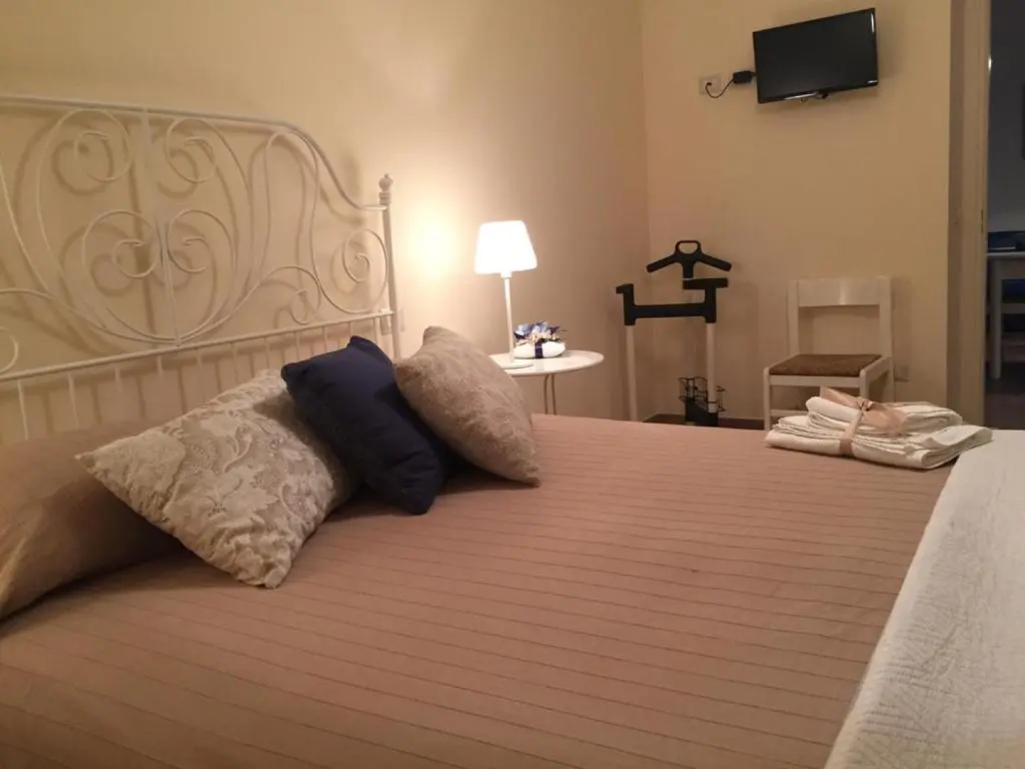 Palazzo Don Carlo- Appartamenti -