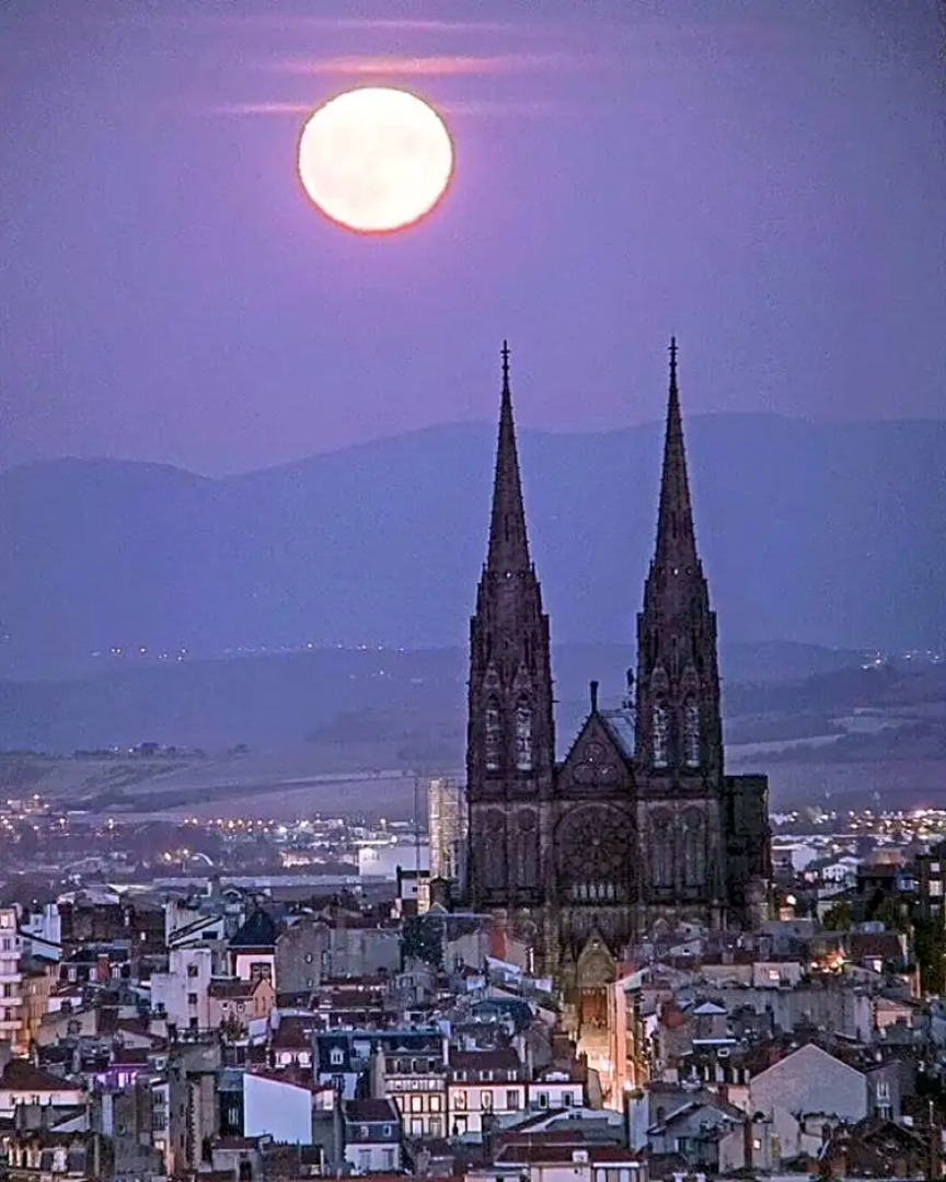 Séjour avec piscine chauffée