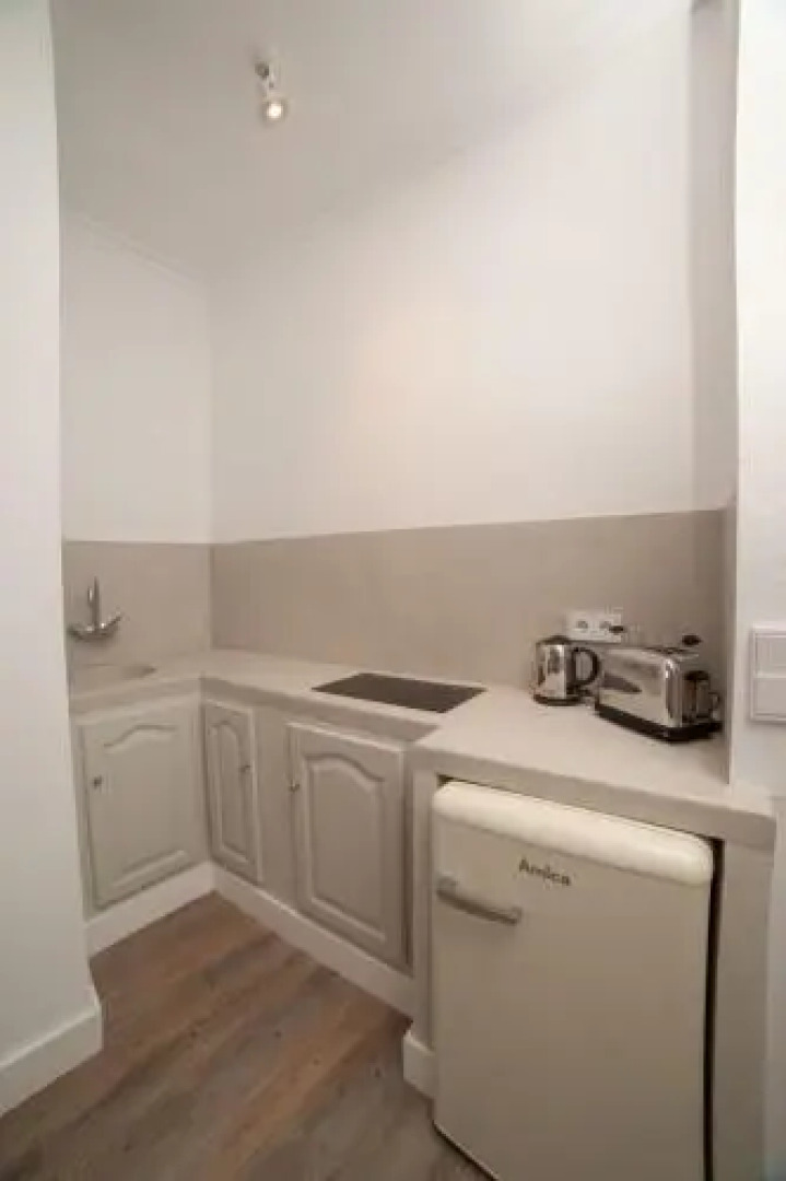 La Casa Amarilla Rooms & Suites