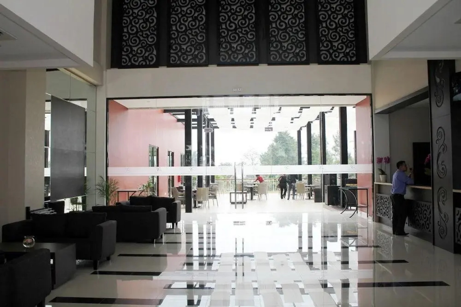 Padjadjaran Suites Resort & Convention Hotel